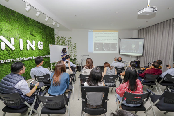 中國“無創(chuàng)手術”引多國醫(yī)師赴渝學習